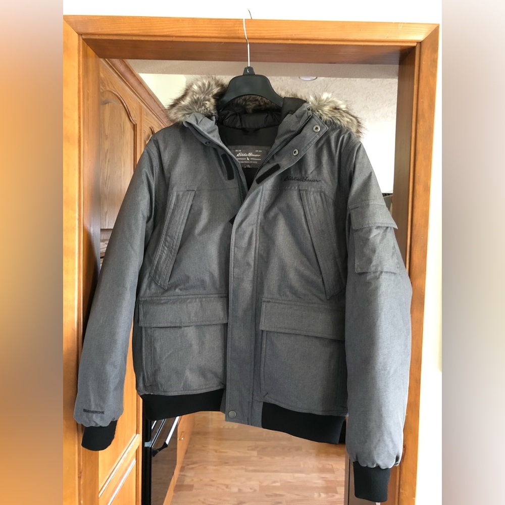 Eddie Bauer Men's Superior Down Parka, grey size large (L)